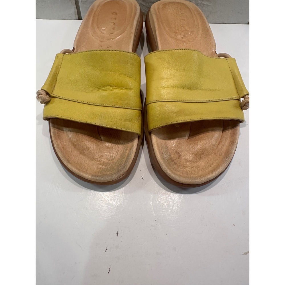 Gentle Souls Kenneth Cole Yellow Leather Slide Sandals Knotted Detail Size 38 - Picture 3 of 11